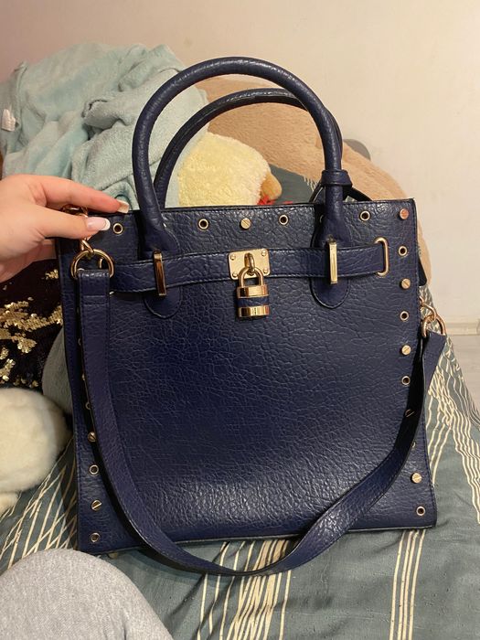 Śliczna granatowa torebka