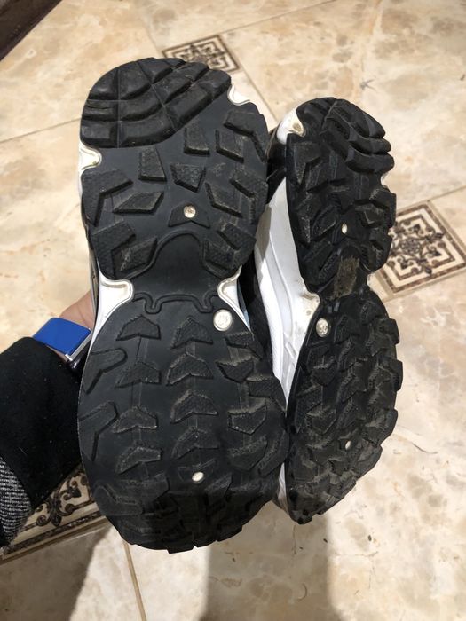 Кросівки на хлопчика.