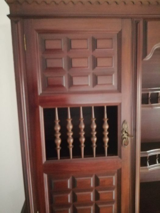 Móvel louceiro antigo