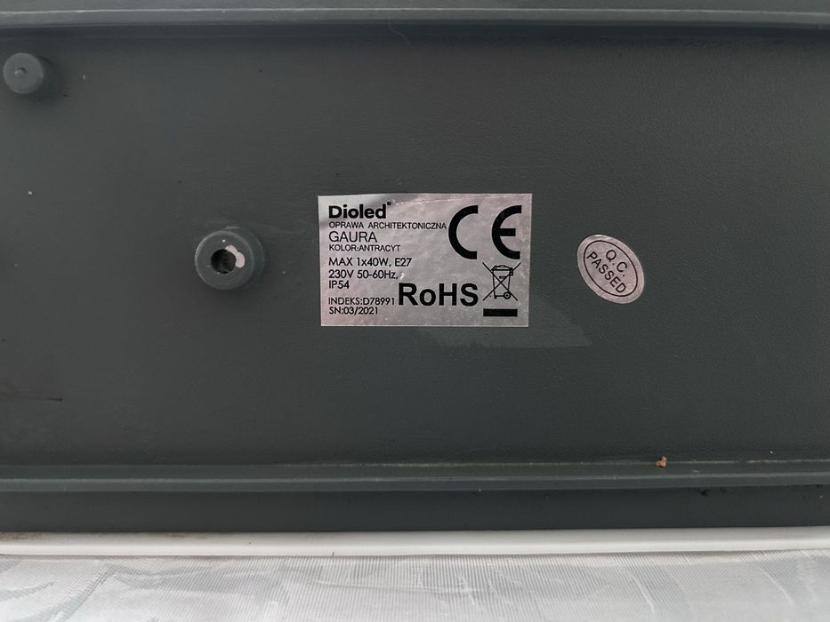 Lampa elewacyjna kolor antracyt