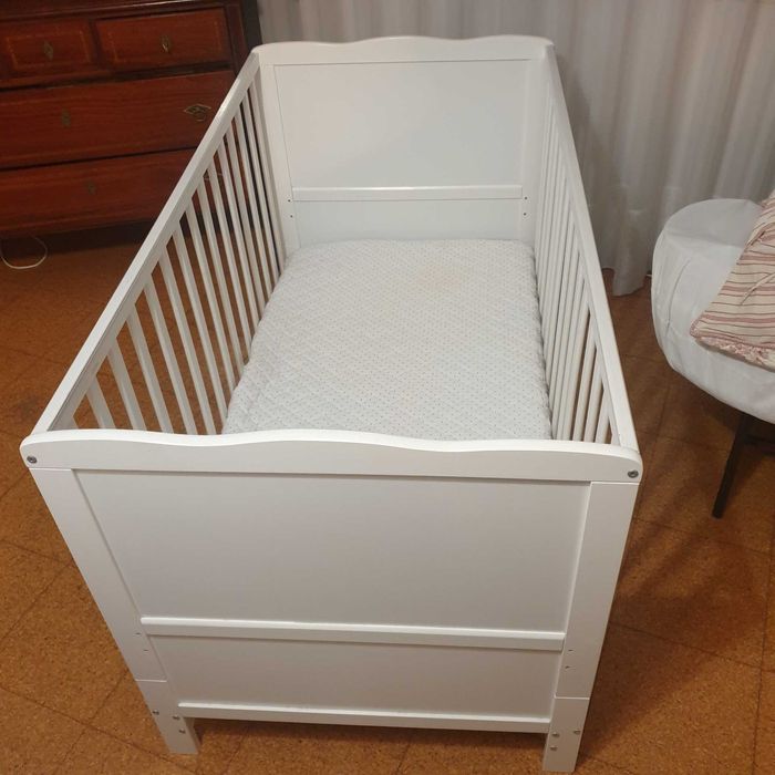 Berço e Alcofa para criança até 2 anos