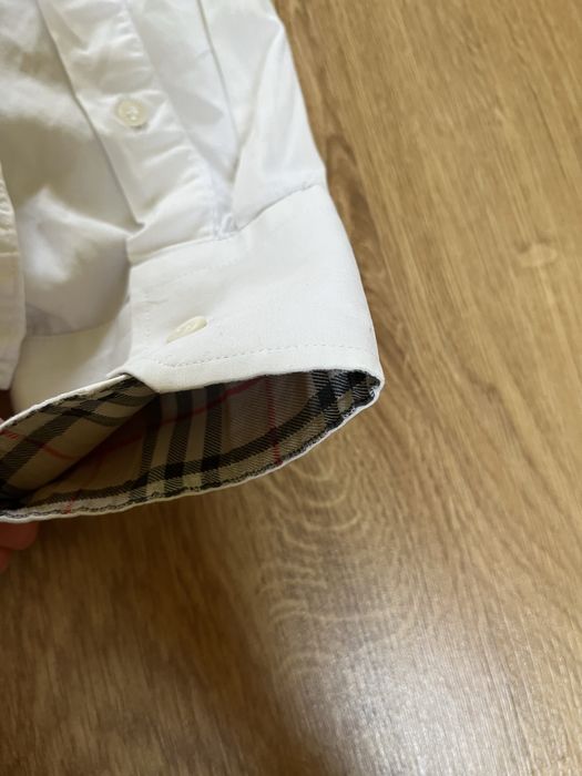 Оригінальна сорочка від бренду Burberry