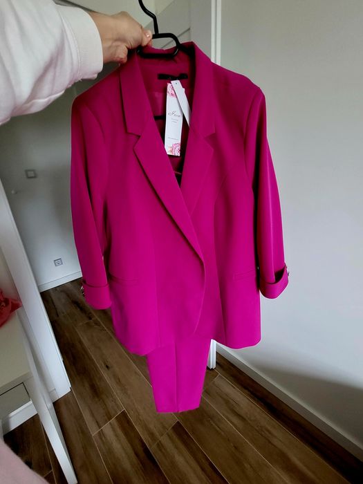 Garnitur damski Nowy rozm 48 4xl