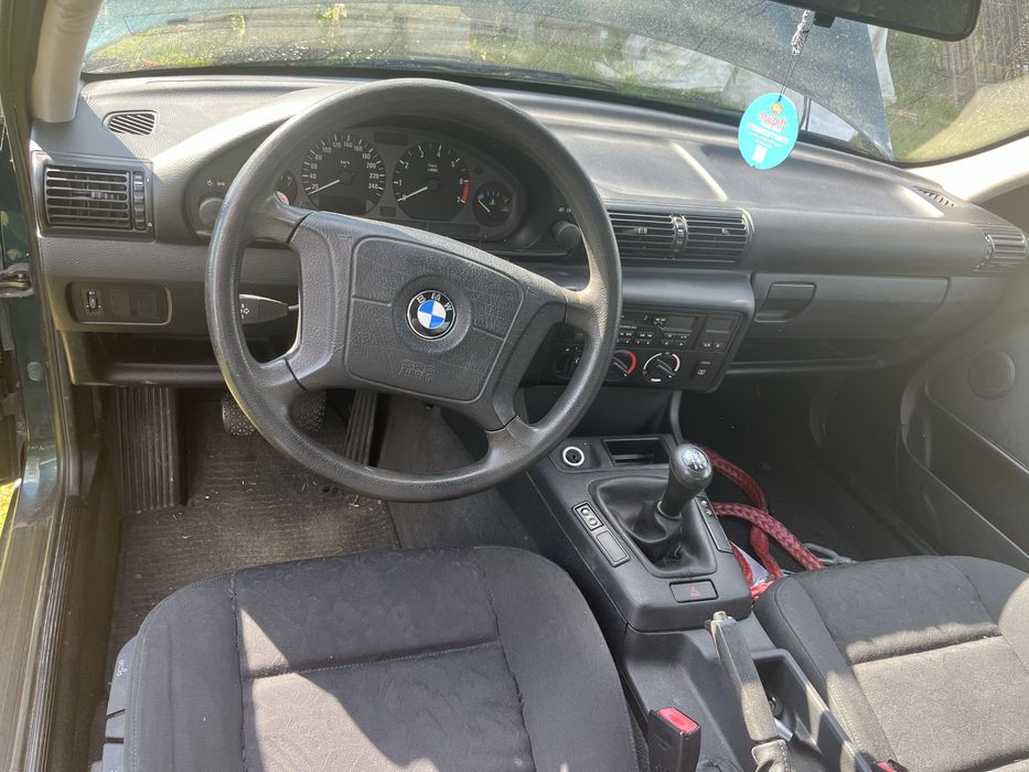 Sprzedam części bmw e36 compact DO PONIEDZIALKU POŹNIEJ IDZIE NA ZLOM