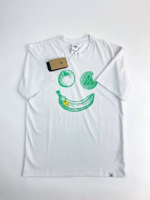Оригінал! Футболка Nike ACG "Chain of Craters" (біла) (S)