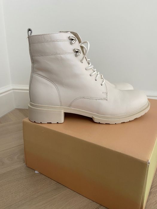 Жіночі черевики з натуральної шкіри