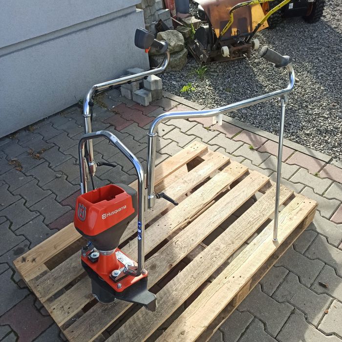 Napęd akumulatorowy do listwy wibracyjnej HUSQVARNA BV30I