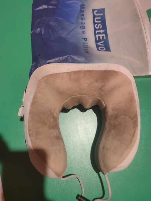 Масажна подушка безпровідна