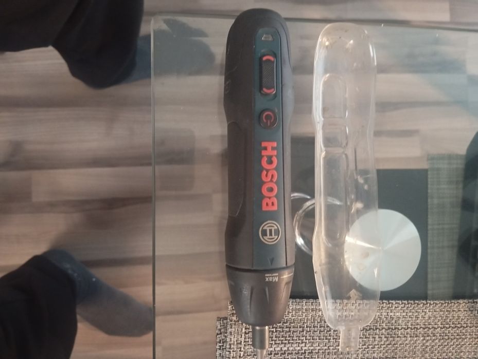 Sprzedam Bosch GO 2 mało używany tanio.