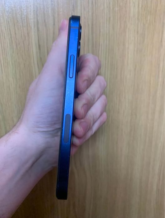 iPhone 12 Б/у в хорошому стані
