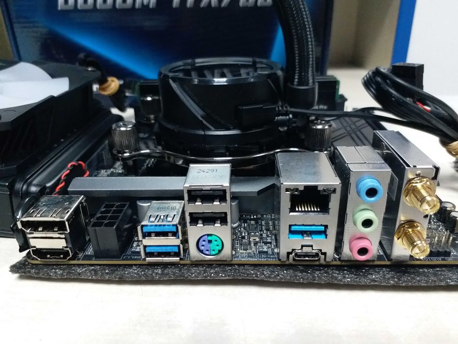 ASRock B550M itx/ac/Ryzen 7 5700x/DDR4 32Gb/Asus Strix LC II 120 ARGB