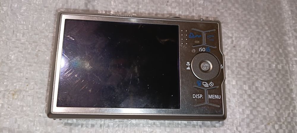 Фотоапарат Canon Digital IXUS 90 IS, працює.