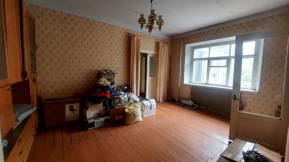 Продам 4-кімнатну квартиру. Вул.Шаргородська,46.