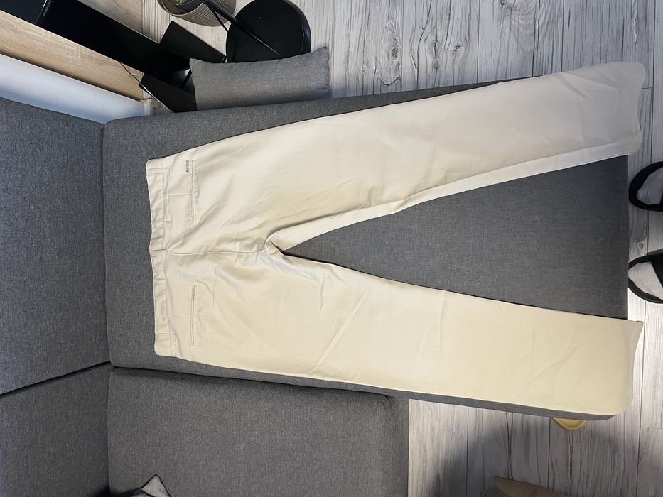 Spodnie materiałowe