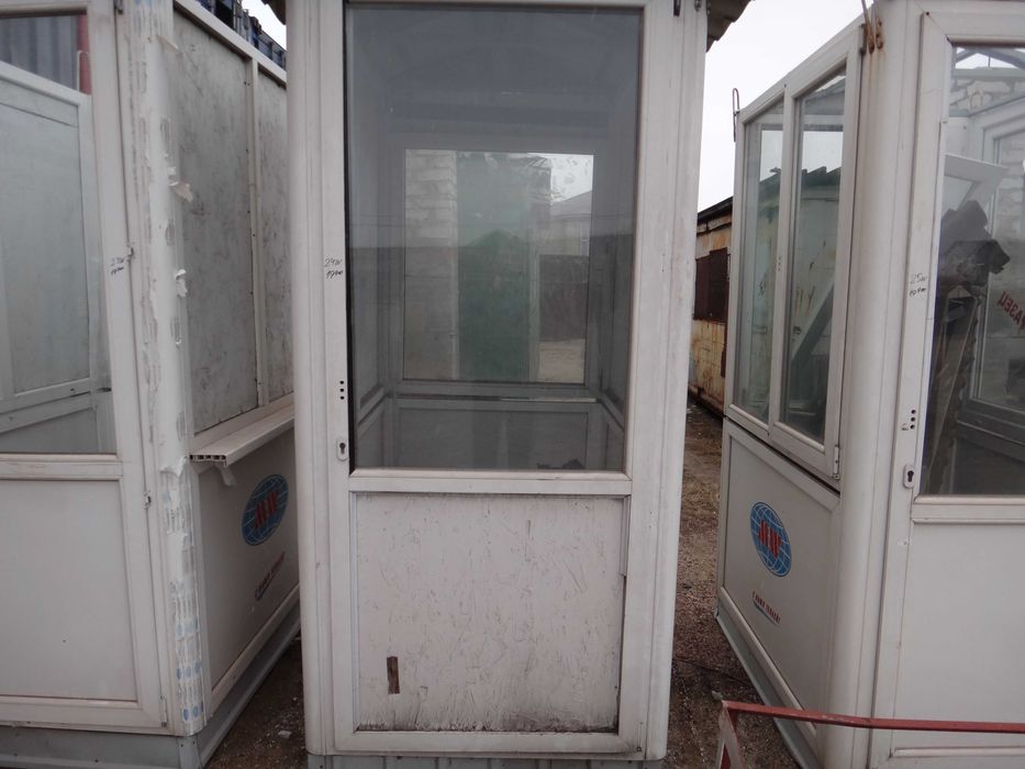 Блок-пост охранника: контейнер модуль бытовка с отделкой для персонала