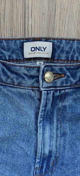 Nowe Damskie spodnie jeansowe roz 29/32