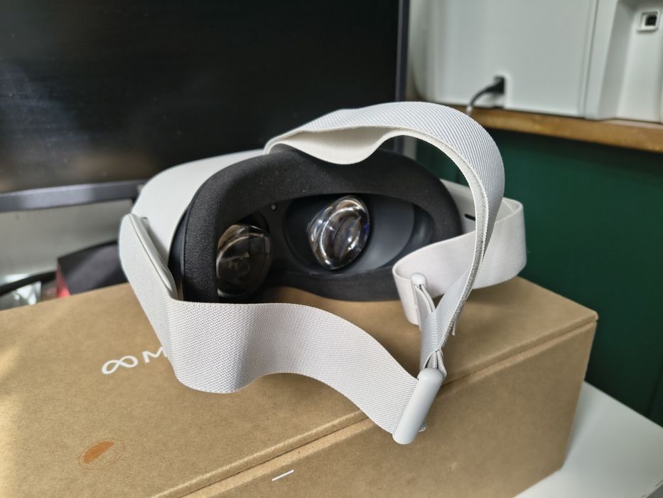 Meta Quest 2 gogle VR