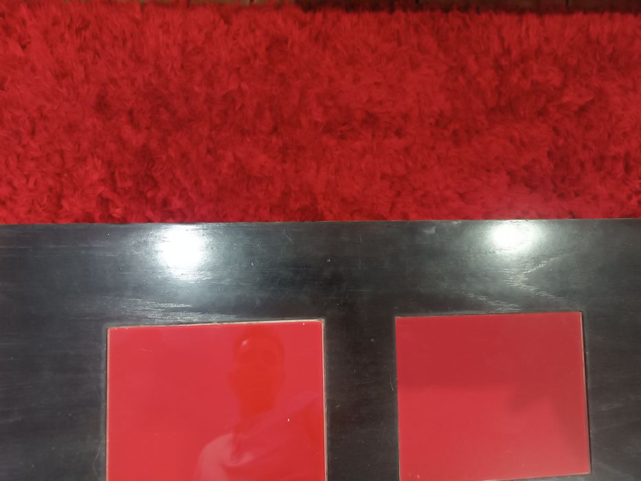 Mesa centro Wengue com vermelho