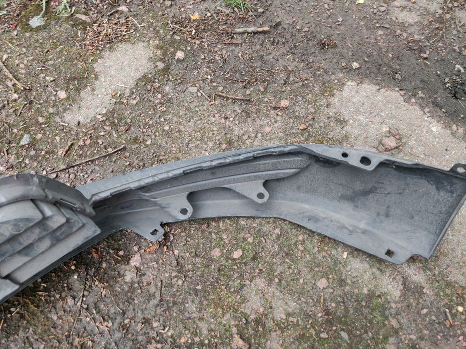 Губа переднього бамперу Toyota Highlander 14-16