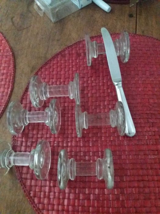 Apoio para Talheres em vidro com mais de 80 anos