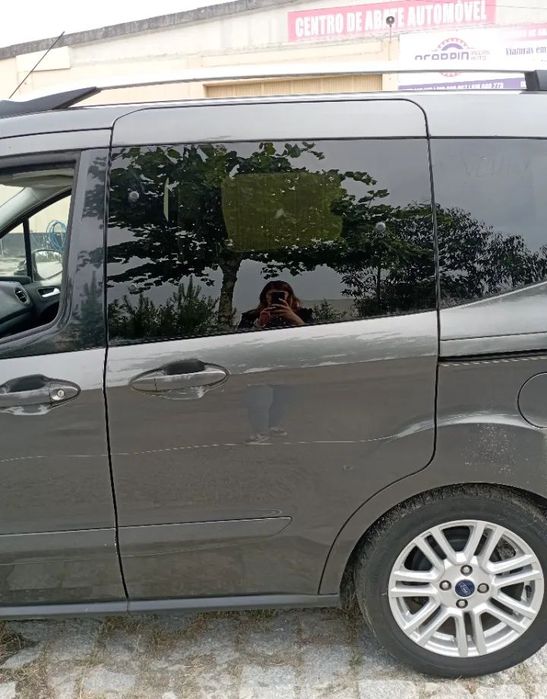 Porta Lateral Correr Esquerda Ford Tourneo Courier 2017