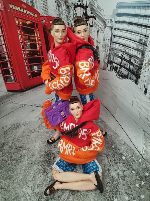 Одяг для барбі та кена. Фірмовий. Mattel. Одежда для Барби и Кена.