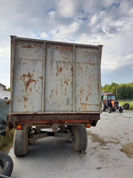 Sprzedam rozrzutnik 11tonowy