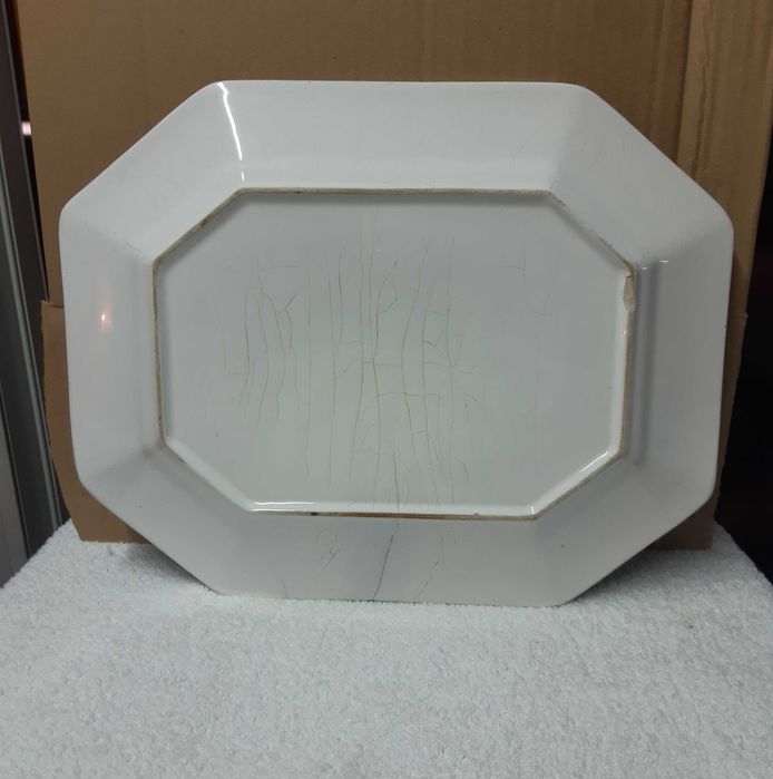 Travessa oitavada em faiança Portuguesa