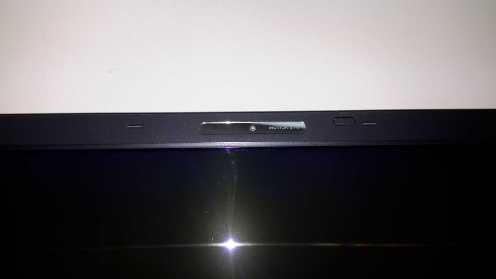 Fully Functional Laptop Screens.64739572587650122