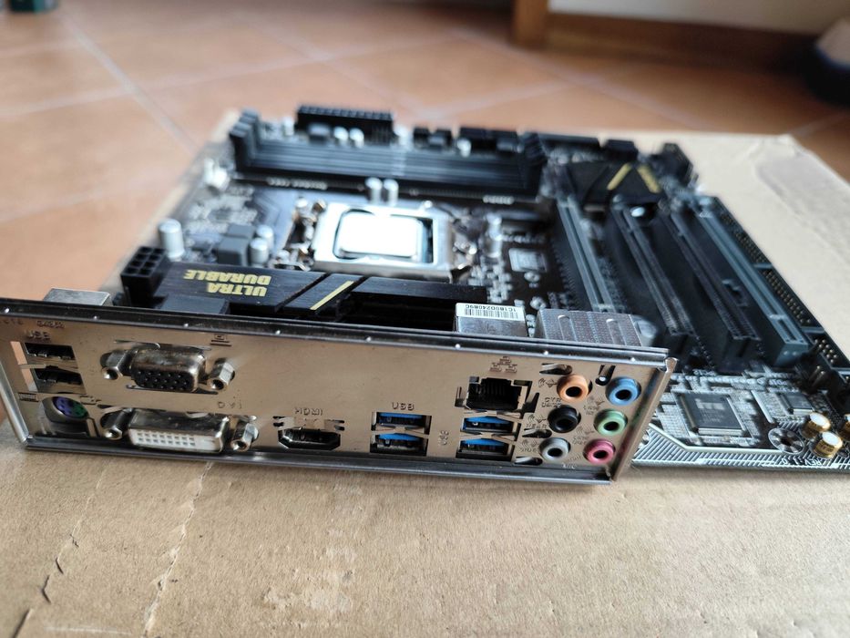 Kit Motherboard Gigabyte LGA1151 (M.2) + Intel Core i5-6600K (Última BIOS