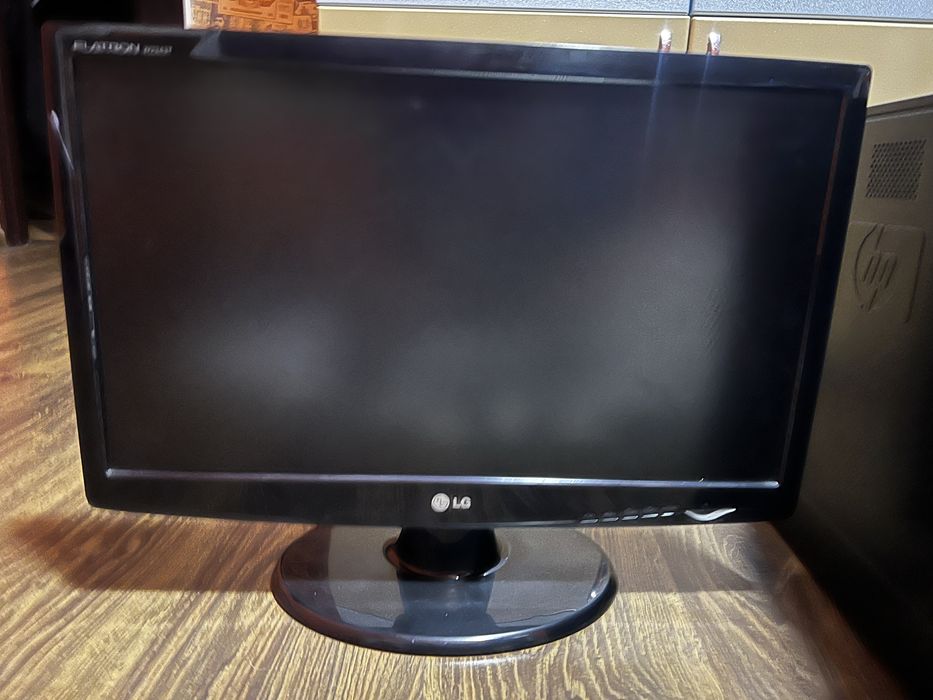 продам системний блок і монітор, все у робочому стані .