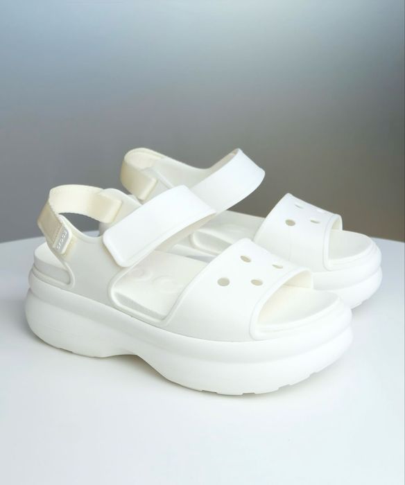 Босоніжки Crocs Soho Y-Strap Sandal, оригінал, нові