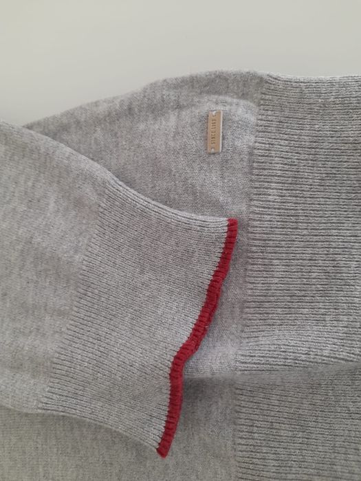 Camisola cinzenta gola V rapaz 13/14 Zara