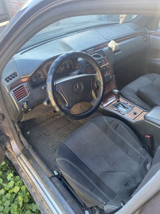 Mercedes w210 1996 рік