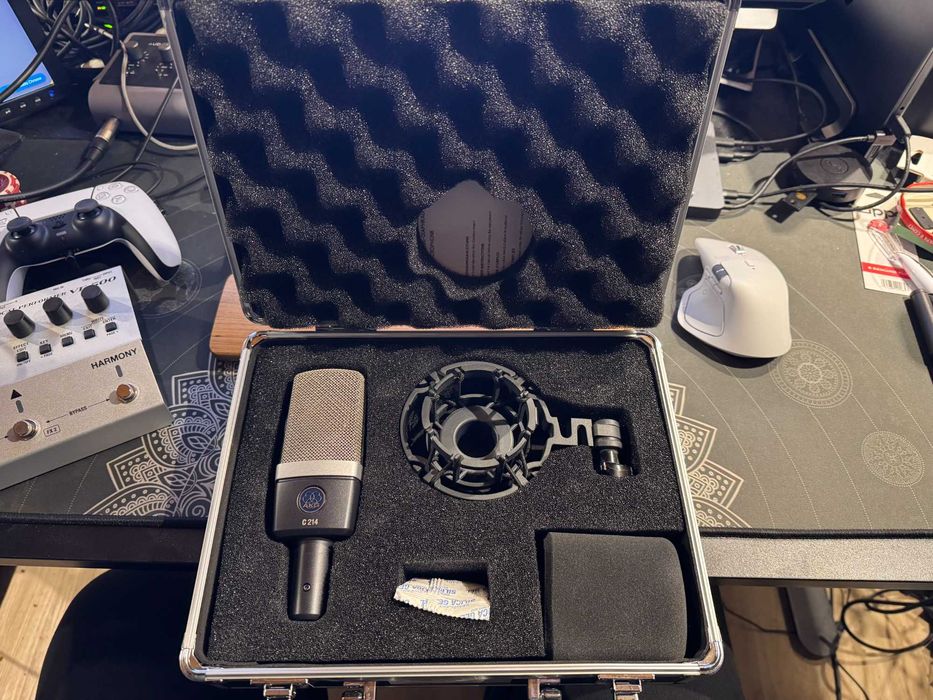 Мікрофон студійний конденсаторний AKG C214 (стан ідеал)