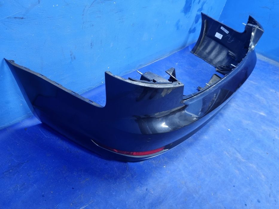 ZDERZAK tylny AUDI A4 B9 przedlift PDC tył oryginał LX5R OEM | Poznań