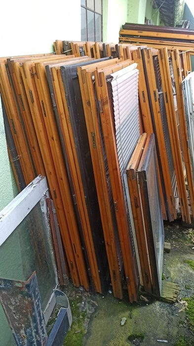 Okna drewniane okno drzwi