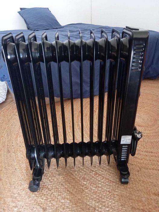 Radiador a Óleo Flama 2367FL | 2500 W - Preto