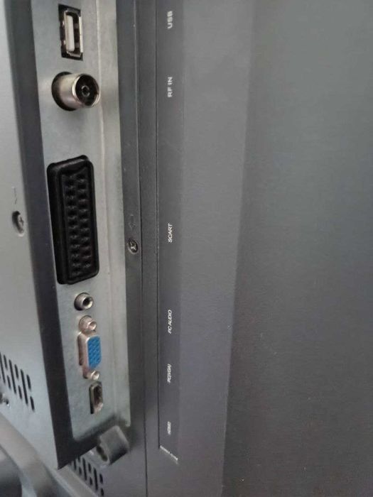 Телевізор Saturn LED40FHD300U