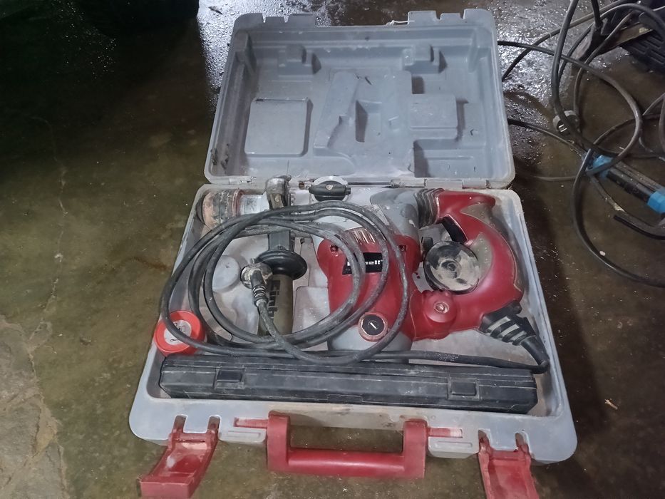 Lote  de  7 máquinas