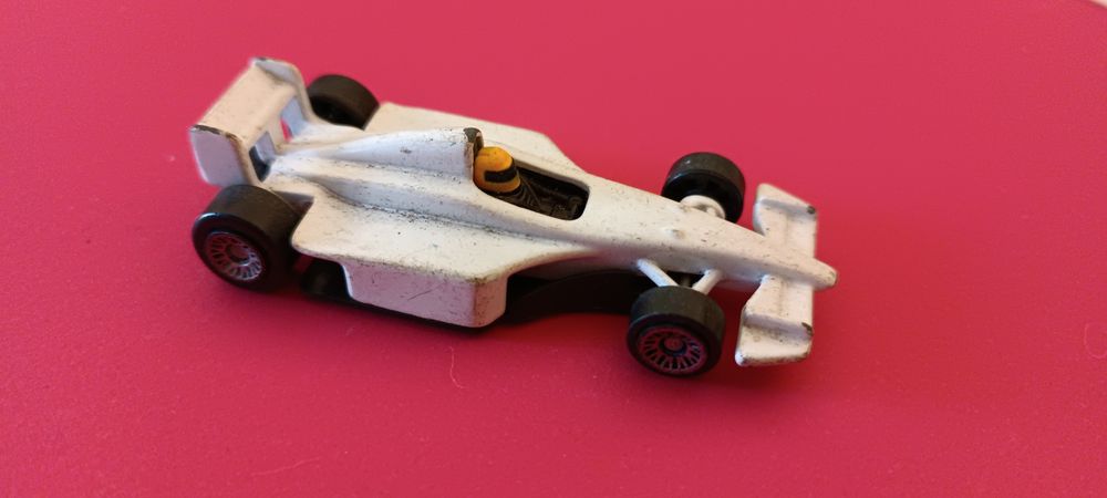 Antigo carro da Hot Wheels fabricado para a McDonald's