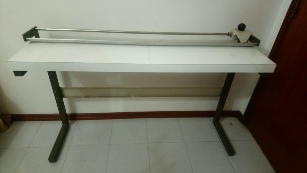 Guilhotina com 1.3m de corte