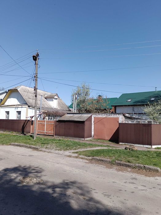 Продам частину будинку в місті Прилуки
