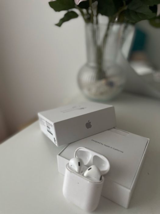 Apple AirPods 2ª Geração