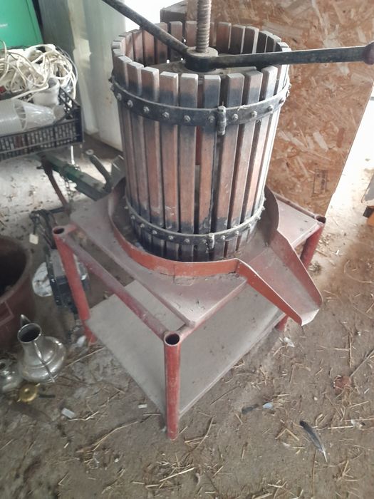 Prensa para uva ou decoração