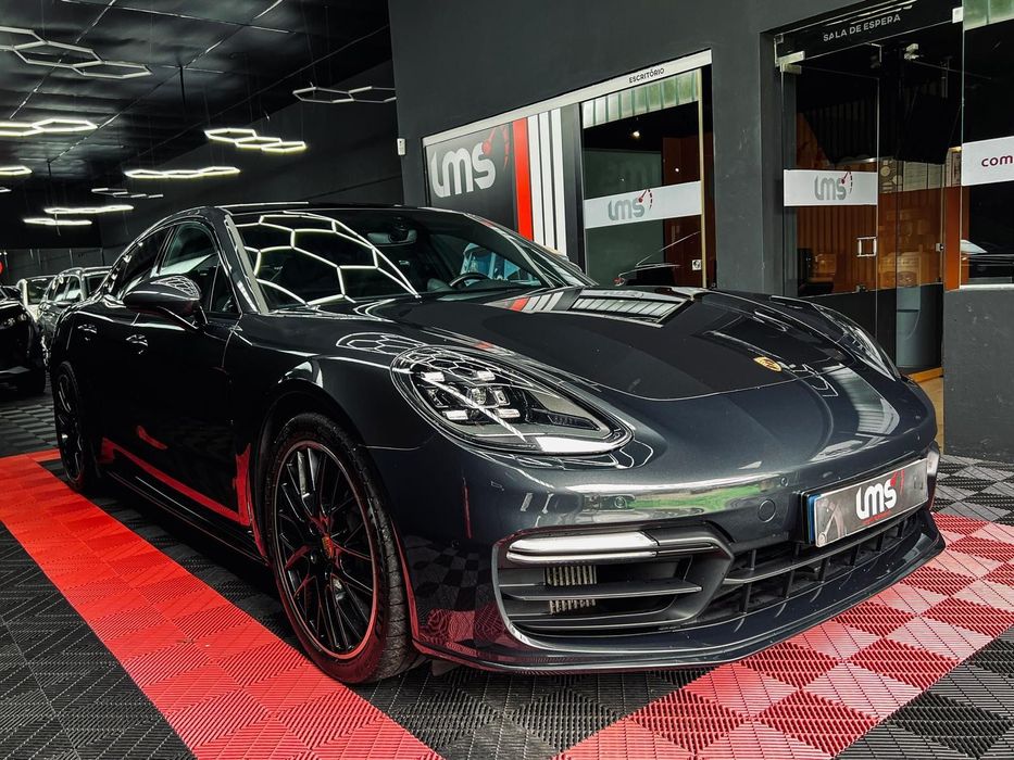 Porsche Panamera 4 S