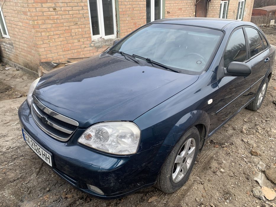 Продам Шевроле Лачеті