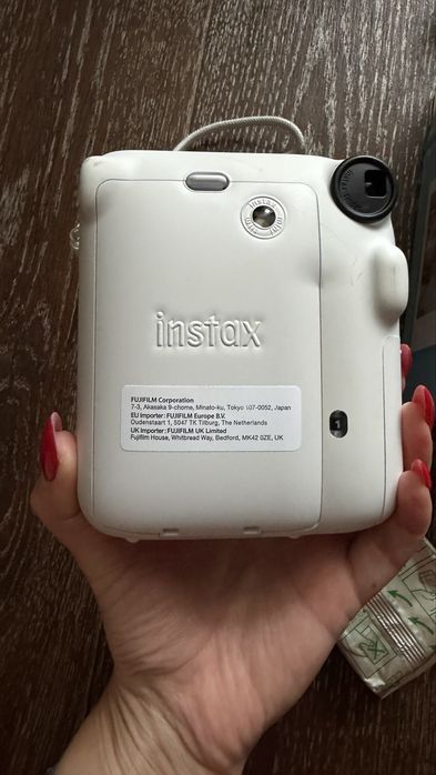 Фотокамера Fujifilm Instax Mini 12 и катридж