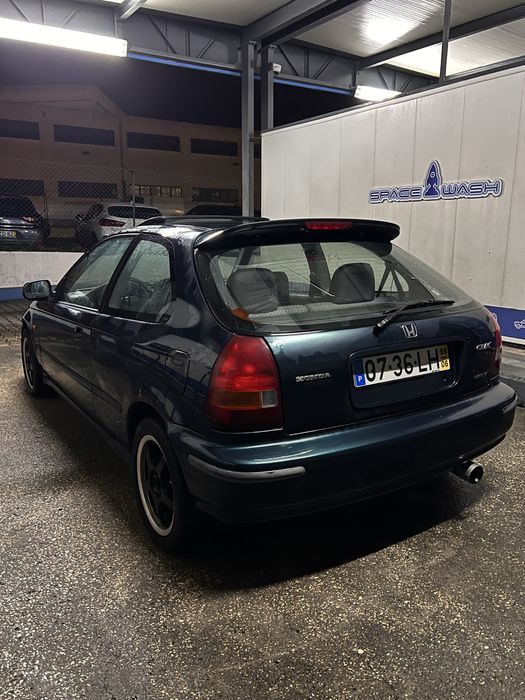 Honda Civic 1.5 i LS – Económico e Fiável