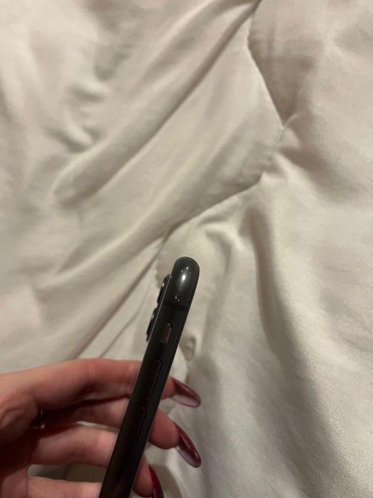 Iphone 11 64 gb ciemny
